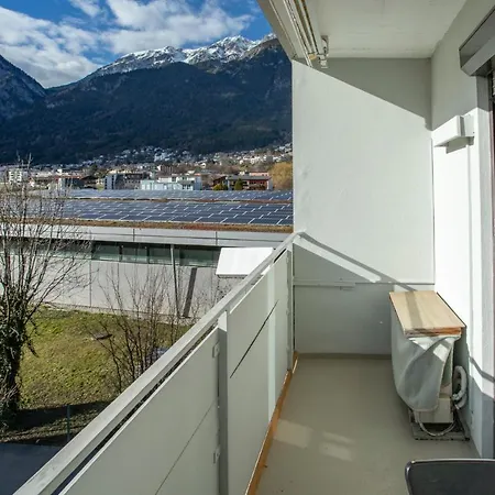 Airport Studio I Free Parking Apartman